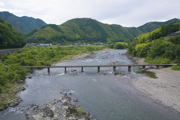 沈下橋と四万十川　Low-water crossing on Shimanto River, Kochi, Shikoku, Japan