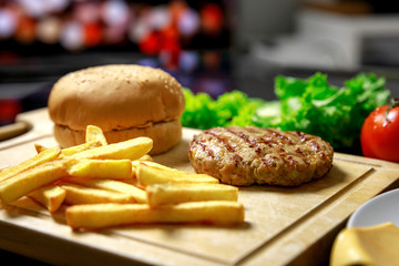 Ingredient preparation to cook burger 