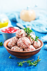 raw meatballs