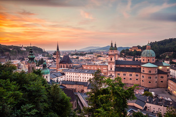 Fototapeta premium Panoramic view of beautiful Salzburg in Austria