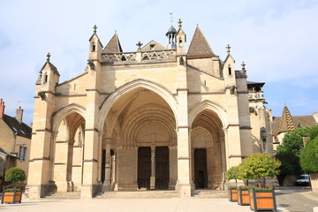 Fototapeta na wymiar Historic church in Beaune, Burgundy, France