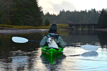 dog kayaking