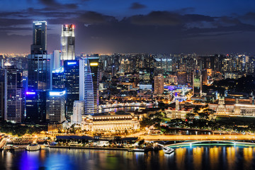 Fototapeta na wymiar Fantastic night view of downtown in Singapore
