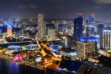Fototapeta na wymiar Night view of downtown in Singapore. Beautiful cityscape