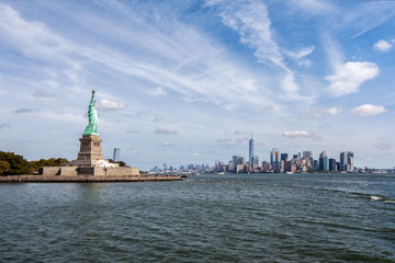 Vue de Manhattant et de la statue de la Libert&eacute;