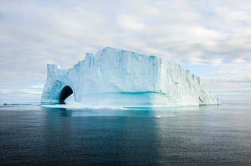 Fototapeta na wymiar Icebergs in the Arctic