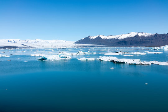 Jokulsarlon glacier lagoon