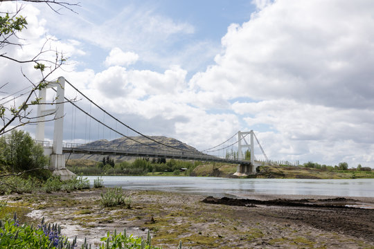 Fototapeta Suspension bridge in Laugaras, Iceland