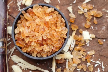 Cane sugar with molasses