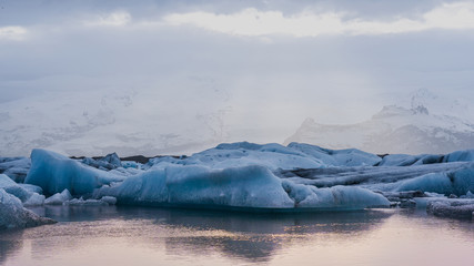 Prachtige gletsjerlagune van IJsland. Majestueuze natuurschoonheid