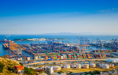 Obraz premium Large European cargo port view from the mountain.