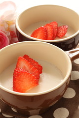 strawberry on Kanten jelly