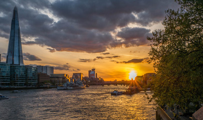 Fototapeta na wymiar Sonnenuntergang in London