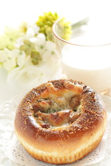 beef stew in bun for breakfast image