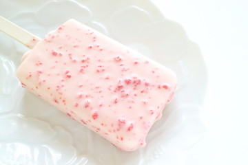 Strawberry chocolate ice bar