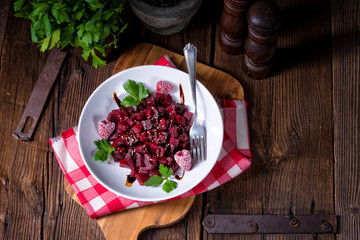 beetroot salad with raspberries