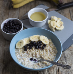 Breakfast: oatmeal with bananas and blueberries