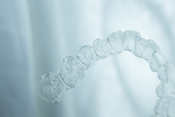 Invisible dental straighteners