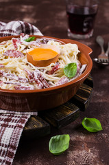 Traditional pasta carbonara