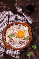 Traditional pasta carbonara