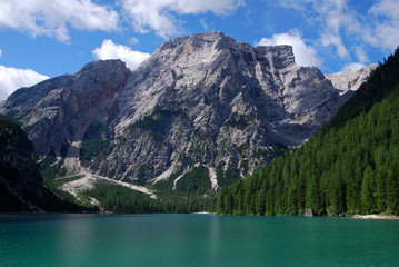 Fototapeta na wymiar Lago di Braies - Pragser Wildsee, South Tyrol, Dolomites, Italy