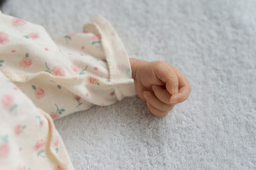 Fototapeta na wymiar Baby's hand