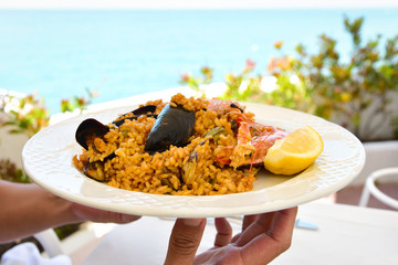 plate of typical spanish paella