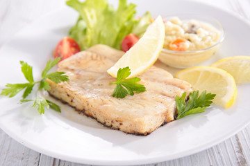 fish fillet with sauce
