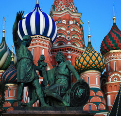 Fototapeta na wymiar Russia, Moscow, St. Basil's Cathedral on red square