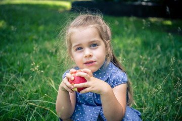 girl with  red apple