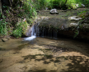 Wasserfall im Tobel in der Schweiz