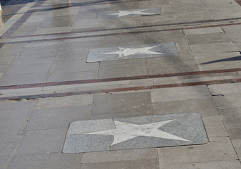Sterne auf dem Bürgersteig