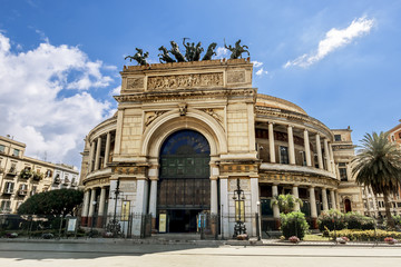 Obraz premium Views over Piazza Ruggero and Teatro Politeama in Palermo . Sicily