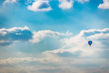 hot air balloon cloudy sky