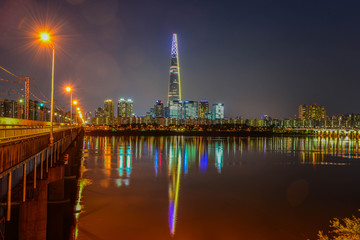 Obraz na płótnie Canvas skyline of seoul night, korea