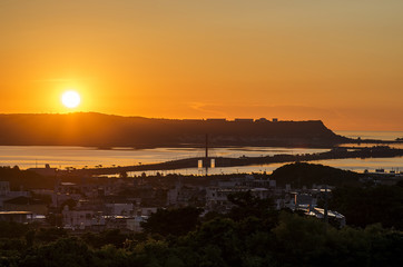 沖縄　うるま市の夜明け