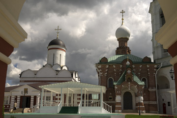 Нико́ло-Пешно́шский монасты́рь &mdash; православный мужской монастырь