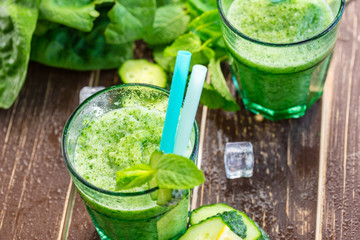 Green vegetable smoothie
