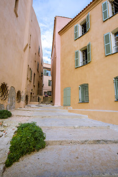 The entrance to the French Street.