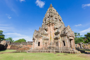 Fototapeta na wymiar Prasat Hin Phanom Rung Ancient Khmer Temple, Buriram Province of Thailand