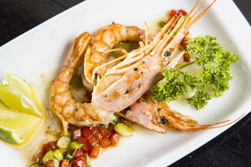 shrimp on the plate