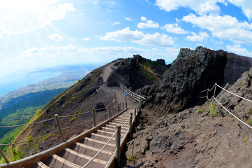 Obraz premium Szlak turystyczny na wulkanie Wezuwiusz. Region Kampania, Włochy