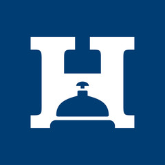 Icono plano H con timbre hotel blanco en fondo azul