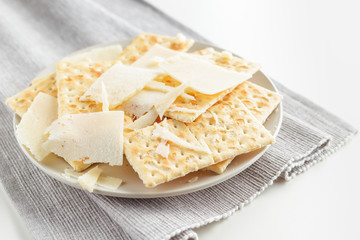 Snack plate of cheese and crackers