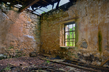 Fototapeta na wymiar Luxembourg abandoned farmhouse