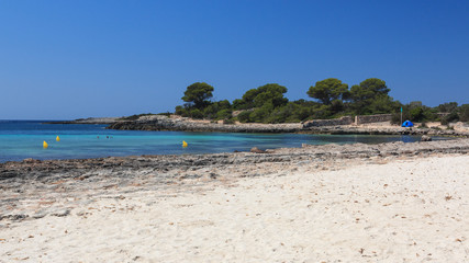 Fototapeta na wymiar caletta nell' isola di Minorca (Baleari)