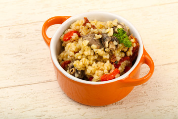 Bulgur with chicken hearts