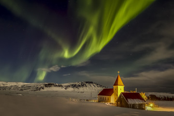 Eglise sous aurore boreale, Islande