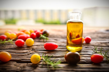 Olive oil and tomatoes - obrazy, fototapety, plakaty