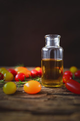 Olive oil and tomatoes - obrazy, fototapety, plakaty